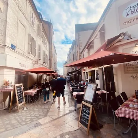 Studio In The Heart Of The Old Port Λα Ροσέλ